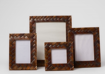 Criss-Cross Frames