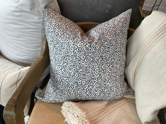 Dolly Pillow Blue