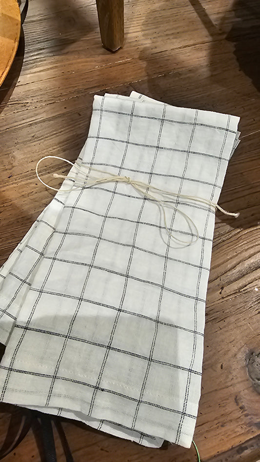 LIN09WH Napkin 4 pcs